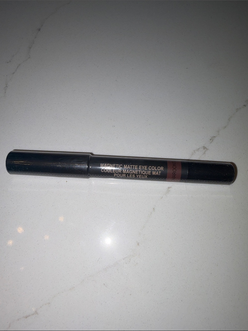 NUDESTIX Magnetic Matte Eye Color - Maroon’d